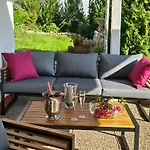 Exklusive - Direkt Am Waldrand - Grosser Garten Kompett Umzaeunt - Hunde Willkommen - 2 Private Stellplaetze * Bad Salzschlirf