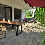 Exklusive - Direkt Am Waldrand - Grosser Garten Kompett Umzaeunt - Hunde Willkommen - 2 Private Stellplaetze Bad Salzschlirf