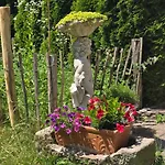 Exklusive - Direkt Am Waldrand - Grosser Garten Kompett Umzaeunt - Hunde Willkommen - 2 Private Stellplaetze