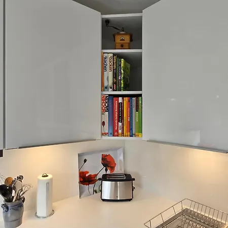Exklusive - Direkt Am Waldrand - Grosser Garten Kompett Umzaeunt - Hunde Willkommen - 2 Private Stellplaetze Apartment Bad Salzschlirf