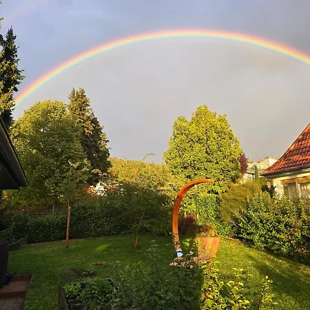 Exklusive - Direkt Am Waldrand - Grosser Garten Kompett Umzaeunt - Hunde Willkommen - 2 Private Stellplaetze Apartment