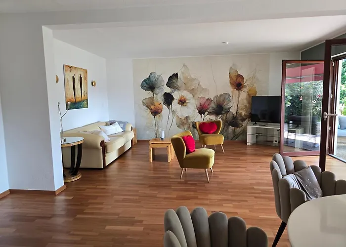 Lägenhet Exklusive - Direkt Am Waldrand - Grosser Garten Kompett Umzaeunt - Hunde Willkommen - 2 Private Stellplaetze