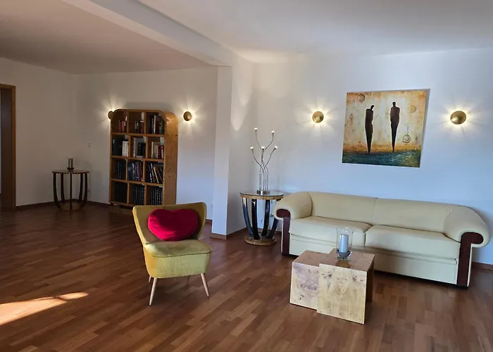 Exklusive - Direkt Am Waldrand - Grosser Garten Kompett Umzaeunt - Hunde Willkommen - 2 Private Stellplaetze Apartment Bad Salzschlirf