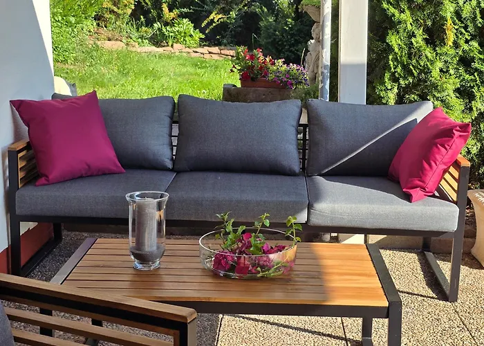 Apartment Exklusive - Direkt Am Waldrand - Grosser Garten Kompett Umzaeunt - Hunde Willkommen - 2 Private Stellplaetze Bad Salzschlirf