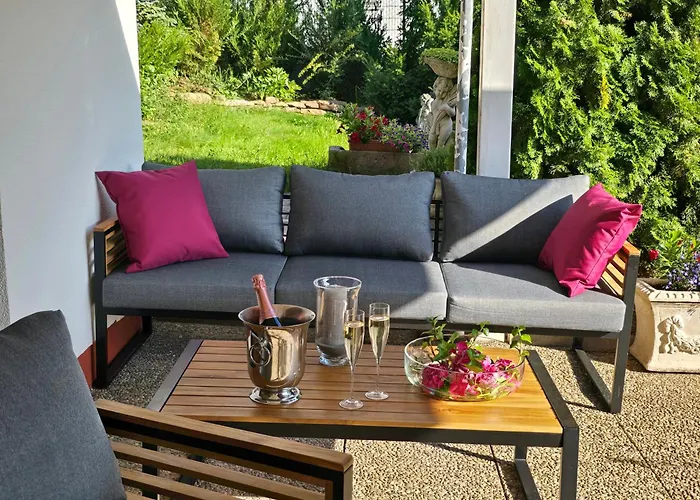 Exklusive - Direkt Am Waldrand - Grosser Garten Kompett Umzaeunt - Hunde Willkommen - 2 Private Stellplaetze * Bad Salzschlirf