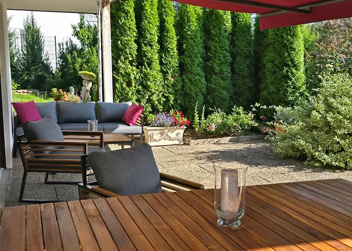 Exklusive - Direkt Am Waldrand - Grosser Garten Kompett Umzaeunt - Hunde Willkommen - 2 Private Stellplaetze Apartment